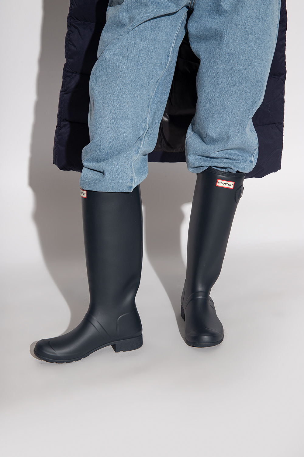 Foldable store rubber boots